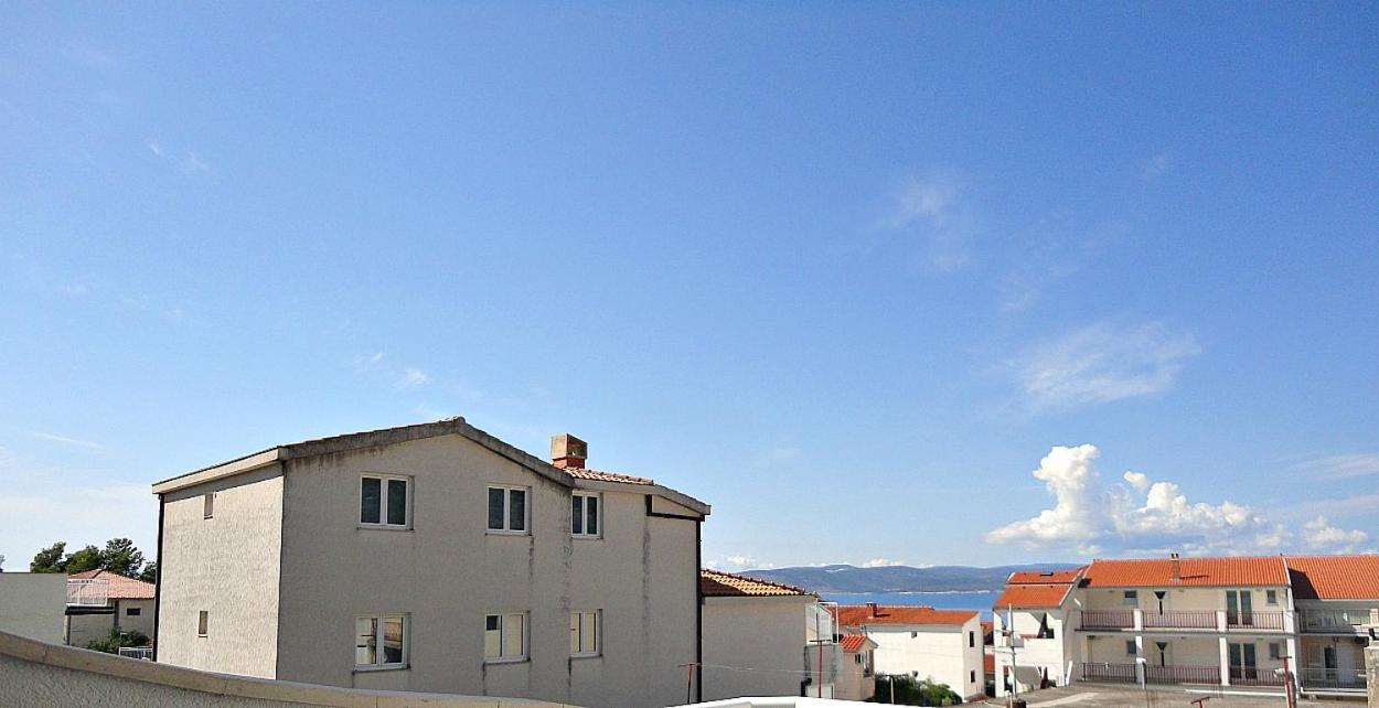Apartments Villa Bonaca Baska Voda Bilik gambar