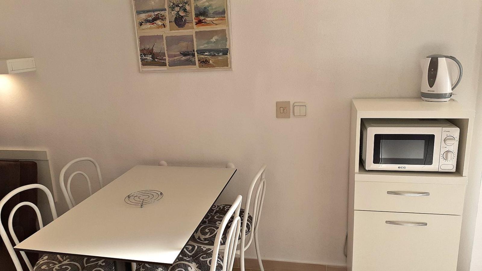 Apartments Villa Bonaca Baska Voda Bilik gambar