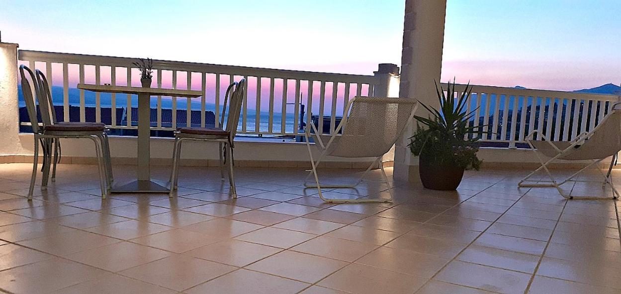 Apartments Villa Bonaca Baska Voda Bilik gambar